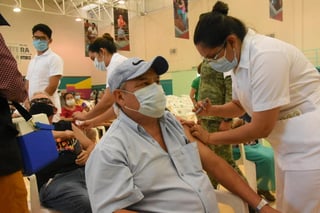 La desorganización que se registró este miércoles en Frontera en la vacunación contra el COVID fue revertida el jueves .