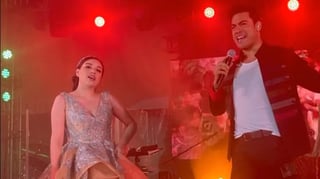 Carlos Rivera reapareció cantando en vivo en una fiesta de quince años en Mazatlán. (ESPECIAL)