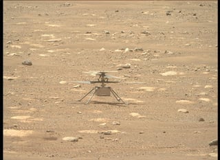 El despegue del helicóptero Ingenuity Mars del cráter Jezero de Marte, que sería el primer intento de vuelo propulsado en otro planeta, ha sido reprogramado 'para no antes del 14 de abril', anunció el Laboratorio de Propulsión de la NASA (JPL, por sus siglas en inglés). La agencia espacial estadounidense anunció el retraso en un comunicado. (ARCHIVO) 
