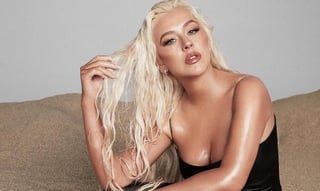 La cantante estadounidense Christina Aguilera, que recientemente anunció que está preparando su segundo disco en español 21 años después de Mi reflejo, está componiendo también un nuevo álbum en inglés, aunque advirtió que su creación está a meses vista. (ESPECIAL) 
