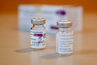 Australia reportó el viernes su primera muerte vinculada con la vacuna de AstraZeneca contra el coronavirus. (ARCHIVO) 
