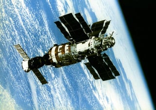 Hace 50 años la Unión Soviética lanzó al espacio la Saliut, un ingenio automático con una masa de 19.8 toneladas que inauguró la era de las estaciones orbitales. (ESPECIAL) 