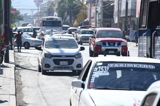 La sanción económica para los taxistas por no portar gafete va desde los 300 hasta los 500 pesos.