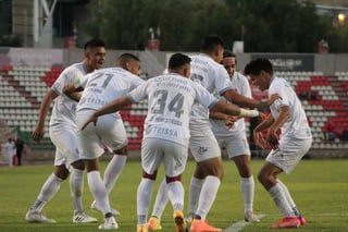 Este martes comenzó la reclasificación de la Liga de Expansión con el contundente triunfo de los Mineros de Zacatecas sobre los Alebrijes de Oaxaca por marcador de 6-0 en el estadio Carlos Vega Villalba. (ESPECIAL)