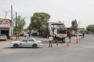 Desde este viernes el Ayuntamiento avisó del cierre de la avenida Madero, en Lerdo, con motivo de una obra de recarpeteo en esta vialidad en un tramo de más de dos kilómetros. (DIANA GONZÁLEZ)