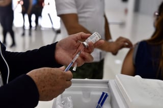 Al menos 200 profesionales sanitarios de La Laguna adscritos a la Sección 87 del SNTSA en Coahuila no han recibido la vacuna contra el COVID-19.