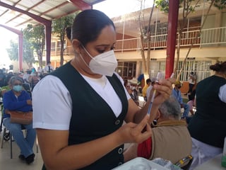Por cuestiones de logística se canceló la cita programada para hoy miércoles 28 de abril para la segunda aplicación de la vacuna, contra COVID-19 a los adultos mayores en la cabecera municipal de Matamoros. (MARY VÁZQUEZ)