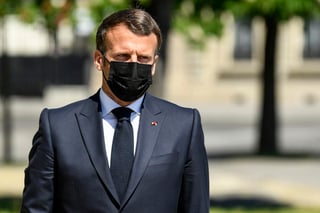 El presidente francés, Emmanuel Macron, puso hoy fecha a la salida de la crisis de la COVID-19, el 30 de junio, cuando tiene previsto acabar con las últimas restricciones, que se irán levantando de forma paulatina a partir del próximo 3 de mayo. (ARCHIVO) 