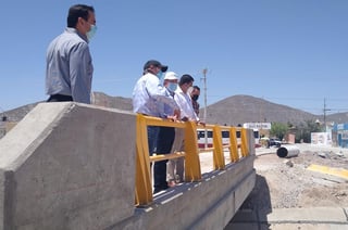 Aispuro fue acompañado por el alcalde Homero Martínez Cabrera, el subsecretario de Gobierno, Oswaldo Santibáñez, el titular de Secope en La Laguna, Alfredo Alarcón, y otras autoridades. (EL SIGLO DE TORREÓN)