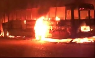 En las últimas horas, el crimen organizado ha provocado caos en los municipios de Empalme, Caborca y Nogales donde los hechos violentos van desde enfrentamientos armados, incendios, rapiña, hasta el reporte de explosivos en un camión de pasajeros. (ARCHIVO)