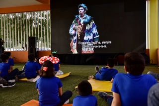 Los niños disfrutaron de la presentación de La Flauta Mágica que se llevó a cabo en el Complejo Cultural La Jabonera. 