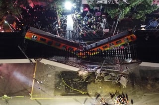 El desplome de un tramo de la Línea 12 del metro de la Ciudad de México, ocurrido la noche del lunes y que ha dejado hasta el momento al menos 24 muertos y 79 heridos, ha marcado una larga jornada en este país que transcurrió en medio de la tristeza, la intranquilidad y la demanda de justicia. (EFE)