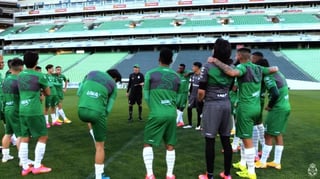 El sábado, Santos enfrentará un duelo decisivo ante los Gallos del Querétaro, el cual peleará por un boleto a la 'Fiesta Grande del Futbol Mexicano'. (ESPECIAL)
