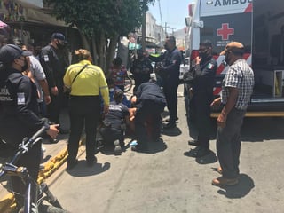 Los hechos se registraron cerca de las 13:20 horas de este miércoles sobre la calle Ramos Arizpe, entre las avenidas Presidente Carranza e Hidalgo. (EL SIGLO DE TORREÓN)