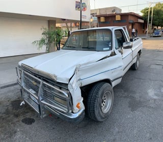 El accidente ocurrió en el cruce de la avenida Presidente Carranza y la calle Zaragoza, en la ciudad de Torreón. (EL SIGLO DE TORREÓN)