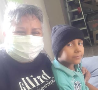 Áxel busca realizarse un trasplante en la ciudad de Monterrey. (CORTESÍA)