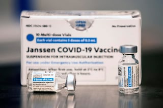  La vacuna contra COVID-19 del laboratorio Janssen-Cilag recibió opinión favorable de los expertos del Comité de Moléculas Nuevas (CMN), para su uso en personas mayores de 18 años. (ARCHIVO)