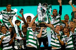 Sporting ganó el título luego de una espera de 19 años. (EFE)