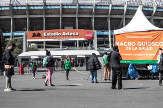 Mediante un comunicado, la administración del Estadio Azteca informó que ha recibido el visto bueno para que el inmueble pueda recibir al 25% de asistentes en los partidos de este fin de semana, en los que el Cruz Azul y el América recibirán al Toluca y al Pachuca, respectivamente, por los cuartos de final. (ARCHIVO)