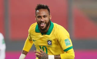 El seleccionador del equipo olímpico brasileño de fútbol, André Jardine, confirmó este viernes el deseo del delantero Neymar, del París Saint-Germain francés, de jugar en los Juegos de Tokio, que comenzarán el próximo 23 de julio. (ARCHIVO)