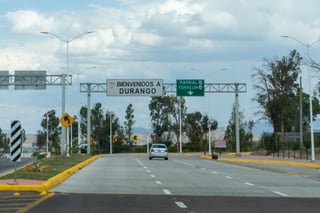Fallece en la supercarretera Durango-Mazatlán