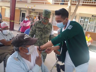 Este lunes iniciará la vacunación contra COVID-19 para personas de 50 años en adelante en Madero y San Pedro, pero en esta ocasión no se colocarán módulos en las comunidades rurales. (EL SIGLO DE TORREÓN)