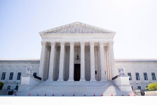 El Tribunal Supremo de Estados Unidos anunció este lunes que examinará una ley que restringe el aborto en el estado de Mississippi, en una decisión que muchos ven como una vía abierta para socavar este derecho, dada la abrumadora mayoría de jueces conservadores en esta corte. (ARCHIVO) 