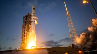 La compañía United Launch Alliance (ULA) lanzó este martes un satélite militar desde Cabo Cañaveral, en el centro de Florida (EUA), que busca proporcionar vigilancia continua para detectar lanzamientos de misiles y alertar a tiempo a Estados Unidos y a sus aliados. (ARCHIVO) 
