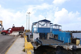 El Buque Arm 'Natans' Bso-101 es la primera embarcación que recolecta sargazo en altamar para evitar que llegue en grandes cantidades a las costas del suroriental estado de Quintana Roo, informó este miércoles la Secretaría de Marina de México. (EFE)