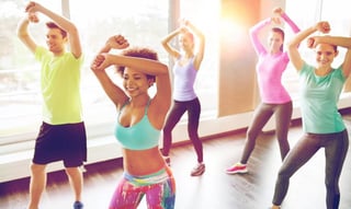 Gracias a los efectos que provocan los movimientos del baile, es capaz de estimular el ritmo cardíaco y ejercitar los músculos (ESPECIAL)