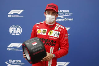 Charles Leclerc logró la primera 'pole' para la escudería Ferrari desde 2019 y hoy tratará de ganar la carrera.