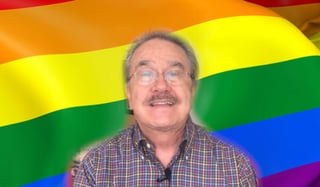 A pocos días de que se celebre el Día Internacional del Orgullo LGBT el próximo 28 de junio, el conductor del programa Ventaneando, Pedro Sola, decidió poner el alto a su comunidad posando para portada de revista. (ESPECIAL) 
