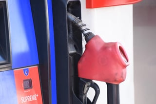 La Confederación Patronal Mexicana (Coparmex) desconoce si la compra de la refinería en Texas realizada por el gobierno de Andrés Manuel López Obrador, reducirá el costo de la gasolina a los usuarios en México. (SERGIO A. RODRÍGUEZ)