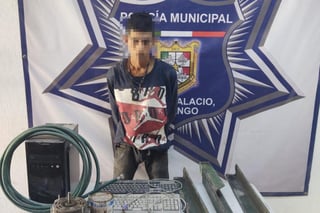 Elementos preventivos de la Dirección de Seguridad y Protección Ciudadana de Gómez Palacio realizaron la detención de un joven probable responsable del delito de allanamiento de morada. (EL SIGLO DE TORREÓN)