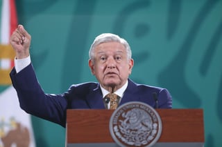 López Obrador aseguró que el gobierno federal 'trabaja mucho' en el combate en contra de los grupos de la delincuencia organizada dedicados a la explotación sexual infantil que operan en escuelas públicas y privadas. (ARCHIVO)