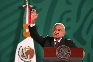 El presidente Andrés Manuel López Obrador impugnó una de las suspensiones concedidas por el juez Juan Pablo Gómez Fierro, con la que ordenó frenar la entrada en vigor de la reforma a la Ley de Hidrocarburos.
(EL UNIVERSAL)