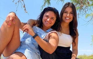 Melanie González, finalista de la primera temporada de Survivor México y Doris del Moral Rosique, también finalista pero de Exatlón México, confirmaron que mantienen una relación romántica. (INSTAGRAM) 