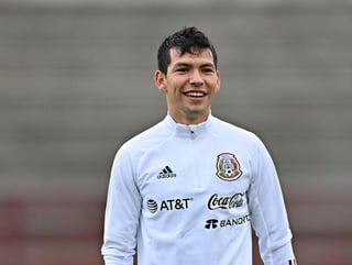 Hirving ‘Chucky’ Lozano se quejó de las faltas que recibió durante el partido de la Selección Mexicana contra sus similares de Costa Rica. (ESPECIAL) 
