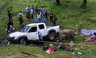 Con cinco indígenas tzotziles fallecidos se saldó una emboscada en contra de un vehículo en el que se transportaban boletas electorales, en el municipio de Pueblo Nuevo Solistahuacán, en el norte de Chiapas, informó la Fiscalía General. (especial)
