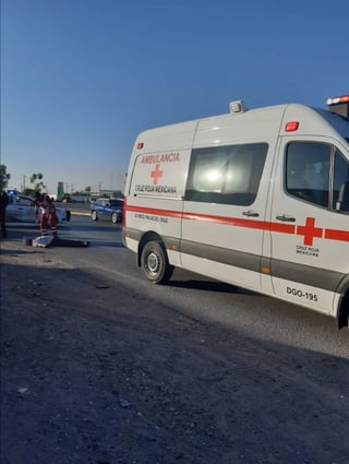 Paramédicos de la Cruz Roja de Gómez Palacio llegaron y confirmaron la muerte del ciclista.