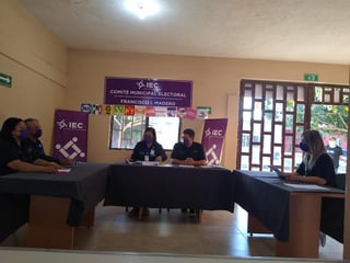 Dentro de los puntos del orden del día, en la sesión permanente del Consejo Municipal Electoral, en Francisco I Madero, se abordó la sustitución de la octava regiduría de la coalición PRI-PRD.
(EL SIGLO DE TORREÓN)