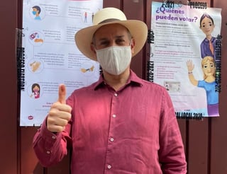 Hugo López-Gatell, subsecretario de Prevención y Promoción de la Salud, informó que esta mañana emitió su voto en la jornada electoral de este domingo 6 de junio. (TWITTER)