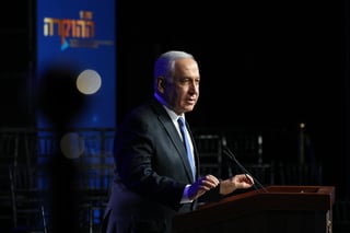 El aún primer ministro, Benjamín Netanyahu, se resiste a perder el poder entre críticas. (EFE) 