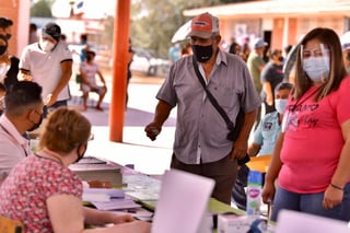 La participación ciudadana en Coahuila superó la media nacional, esto al registrar un 57% de votantes que acudieron a las casillas. (ARCHIVO)