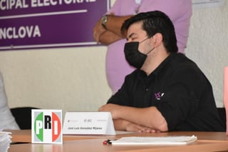 El Instituto Electoral de Coahuila confirmó que se volverán a contar los votos de la totalidad de las actas de escrutinio de las casillas de Monclova; abrirán además 36 urnas para contar los sufragios, luego que se encontraron irregularidades en el número de efectivos y anulados. (SERGIO A. RODRÍGUEZ)