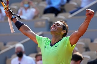 Rafael Nadal se impuso 6-3, 4-6, 6-4, 6-0 a Diego Schwartzman en los cuartos de final. (AP)