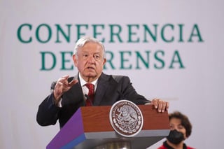 En su conferencia mañanera de este martes en Palacio Nacional, López Obrador señaló que pese a que son importantes las instituciones, lo fundamental es que haya buenos servidores públicos.
(ARCHIVO)