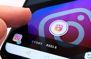 Facebook cuyo uno de sus mayores ingresos es la publicidad, busca ampliarla agregando anuncios a Reels de Instagram (ESPECIAL) 