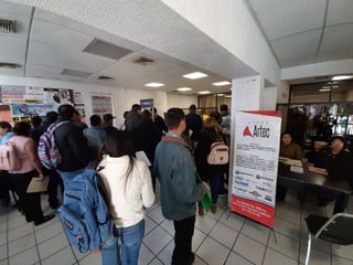 La Secretaría del Trabajo informó que se encuentran alistando la Feria del Empleo para el municipio de Torreón, en la cual se ofrecerán vacantes para cerca de 800 personas. (ARCHIVO)