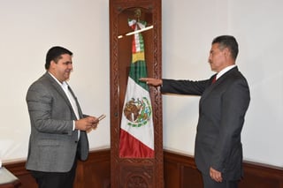 El alcalde Homero Martínez Cabrera nombró a nuevos funcionarios de la administración, entre ellos el que ocupa la tesorería. (CORTESÍA)